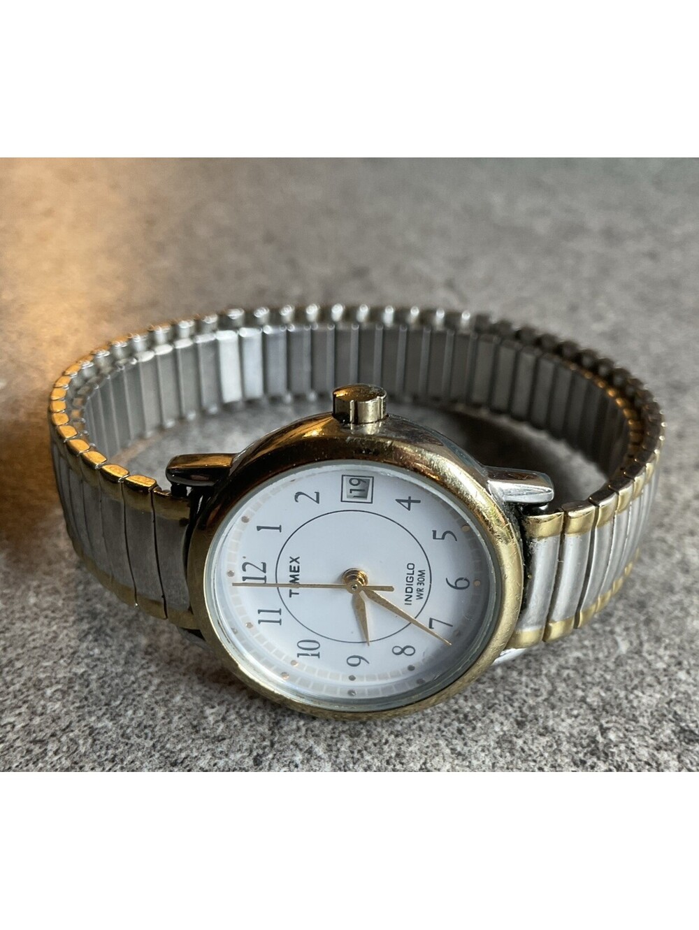 Beautiful Timex Womens Watch Gold Tone Case W/Two Tone Expansion Band A9